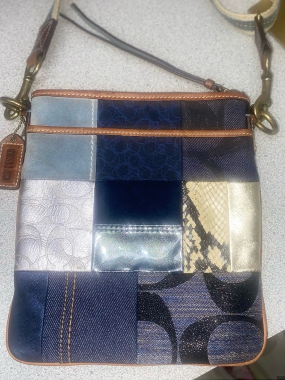 Limited Edition Coach Signature Denim Patchwork Swingpack Crossbody Bag - Picture 7 of 12